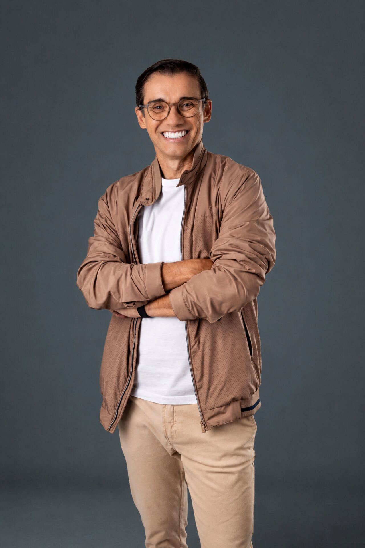 Marcos Paiva com jaqueta